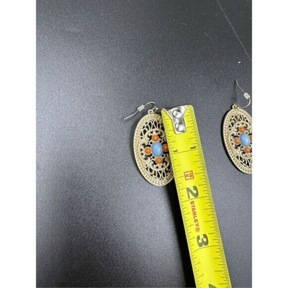 Beautiful boho artisan-look dangle earrings- blue/ coral in gold tone filigree - Picture 5 of 10